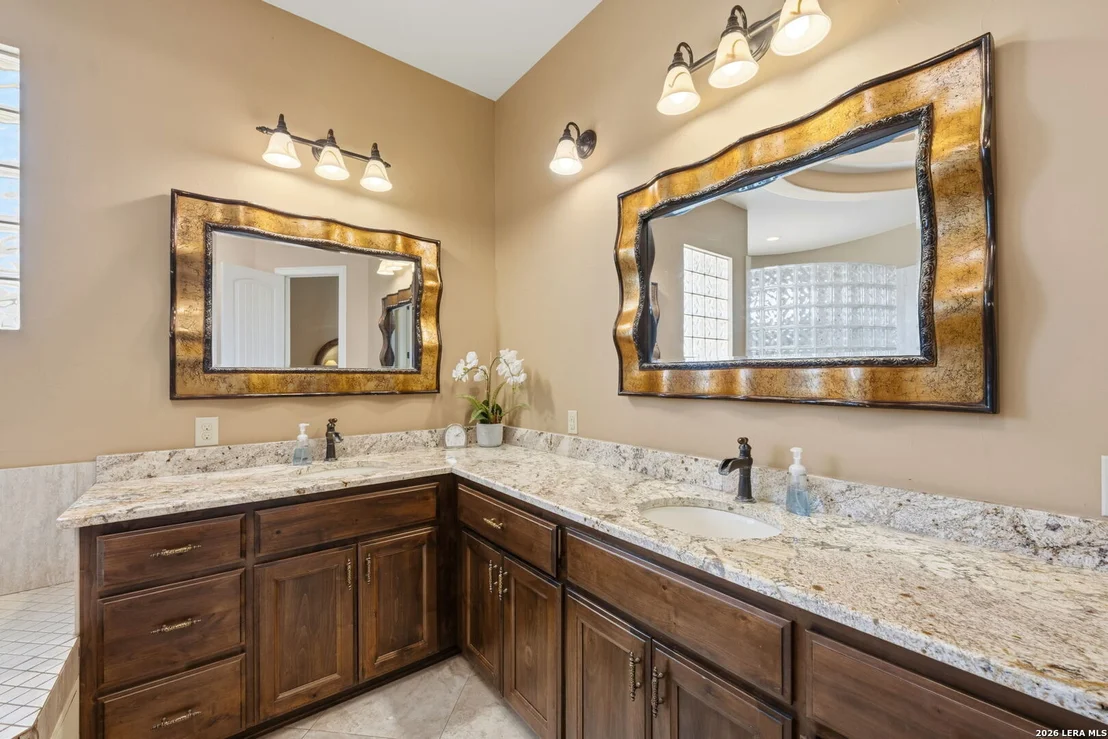 Photo of 315 Candelaria