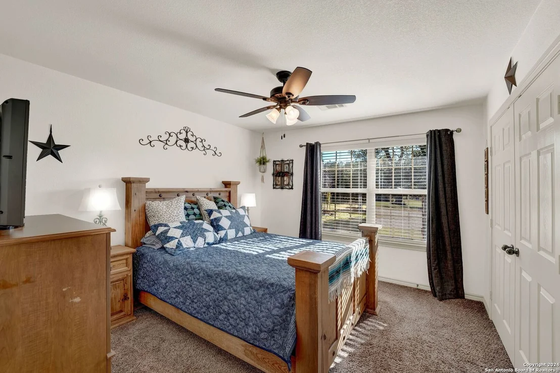 Photo of 1616 RIVER TRAIL RD