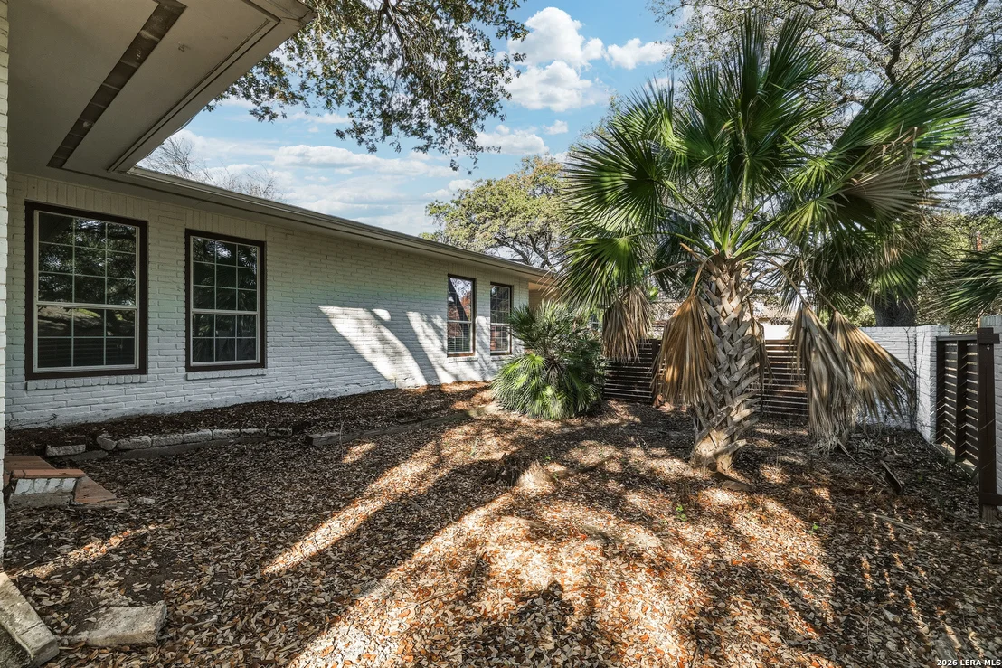 Photo of 825 Eventide
