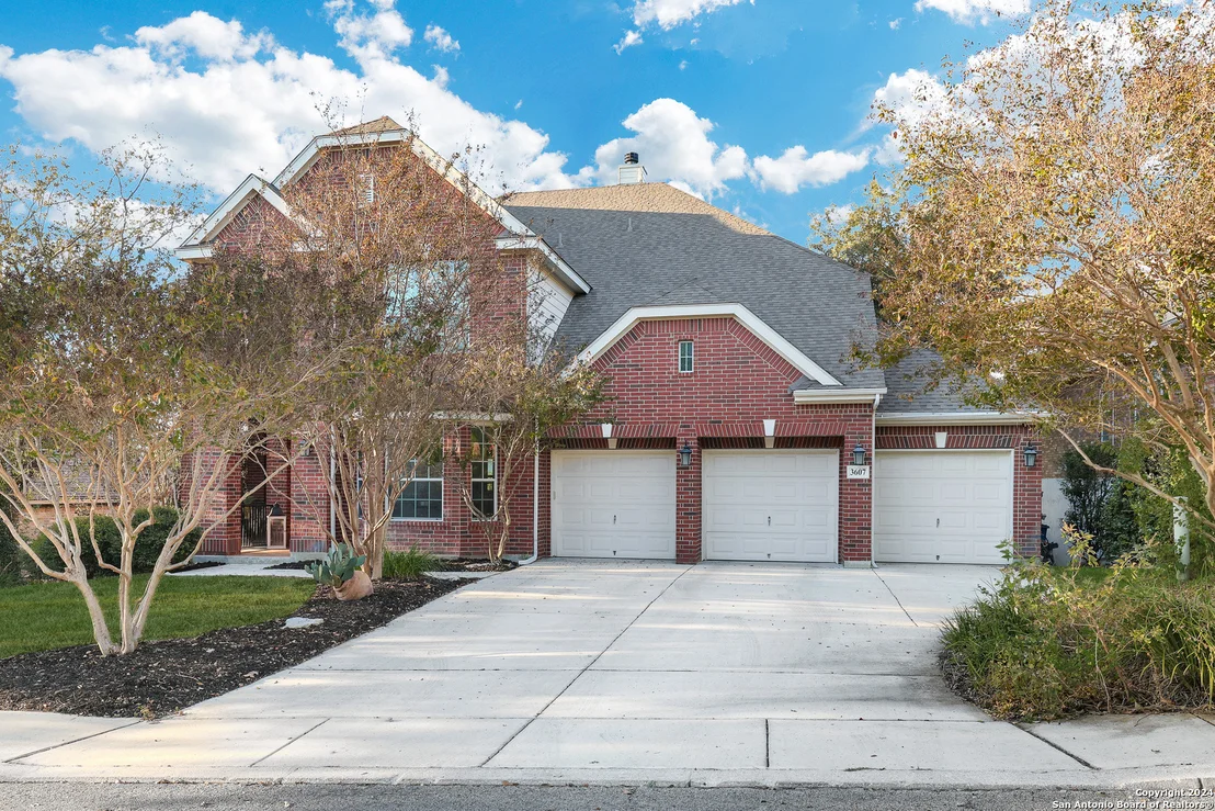 Photo of 3607 Sunset Cliff