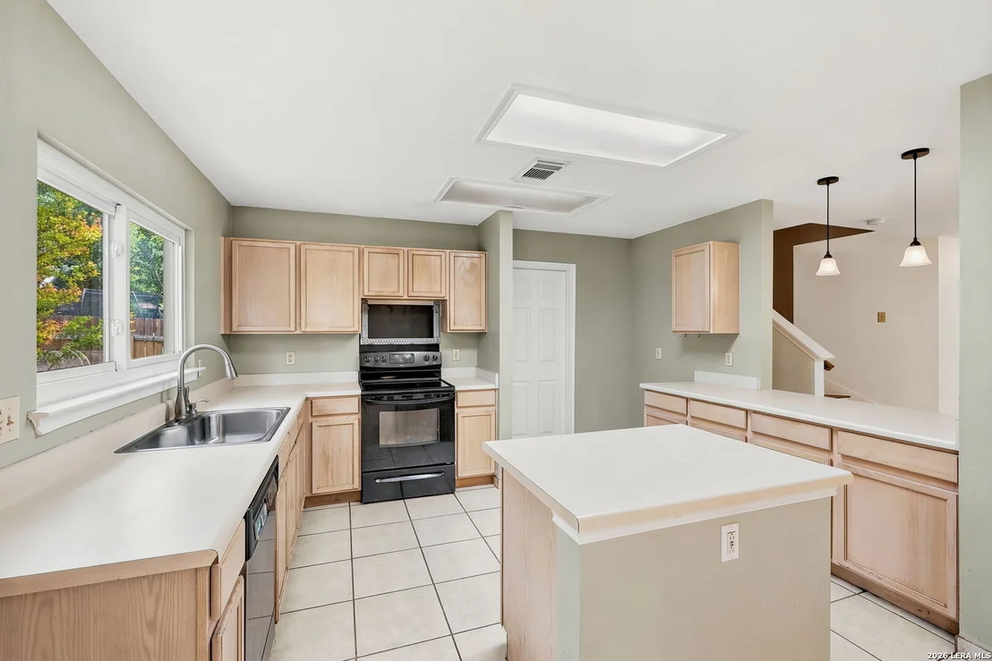 Photo of 9406 Silverfeather