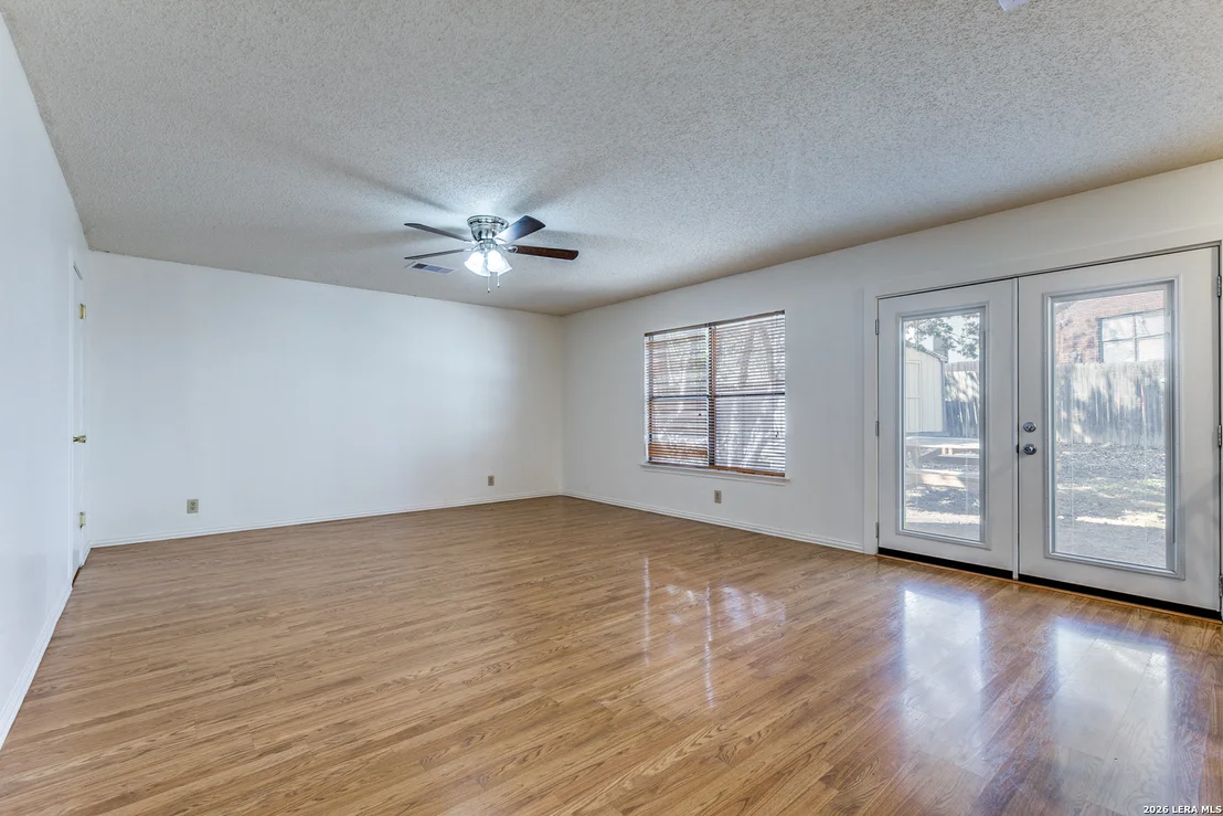 Photo of 9507 Shadowbrook