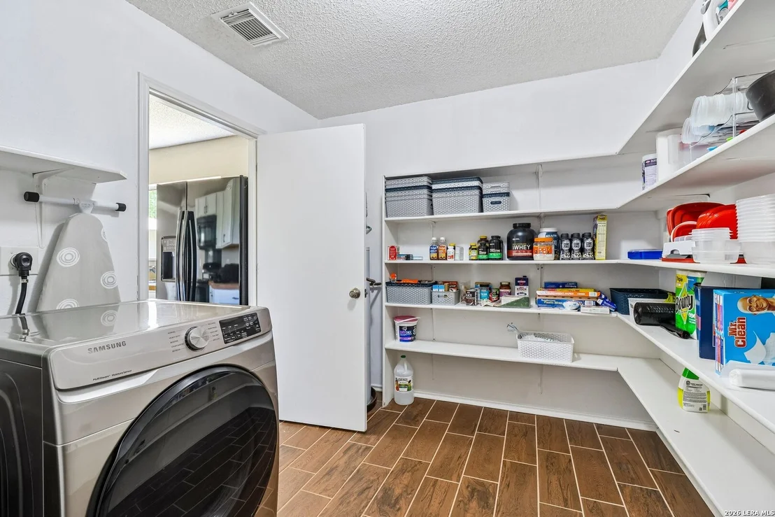 Photo of 10132 SUNSET PL