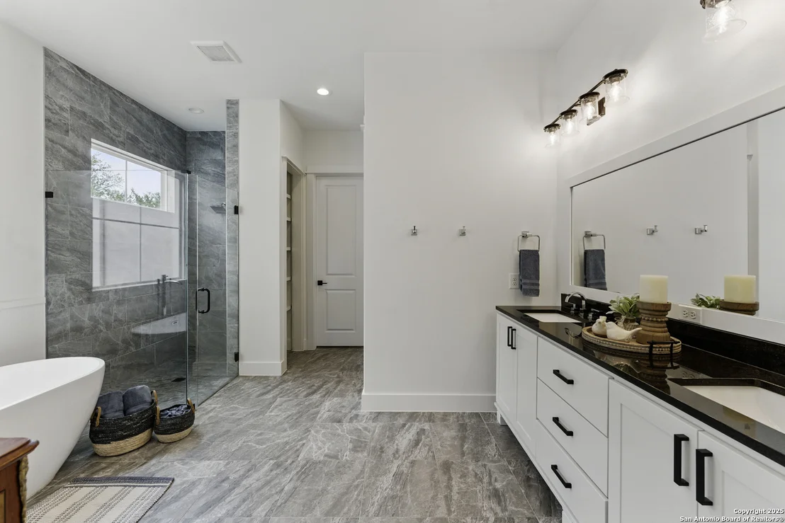Photo of 321 Bentwood