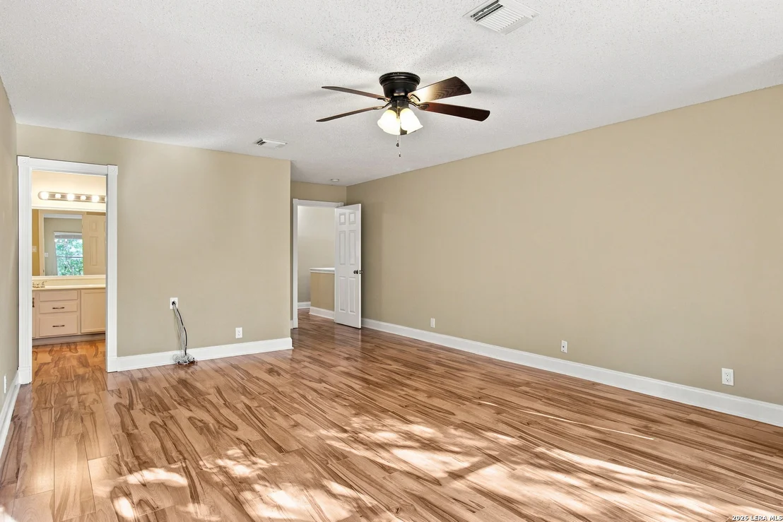 Photo of 11623 Gulf Station