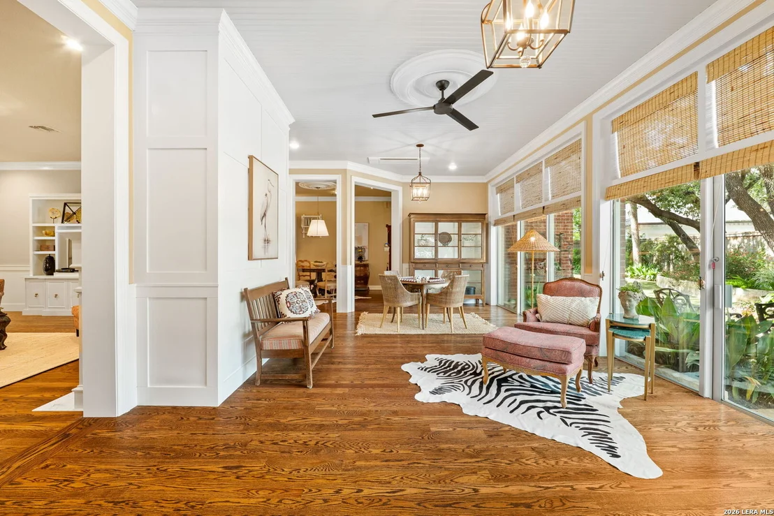 Photo of 2 CHATSWORTH WAY