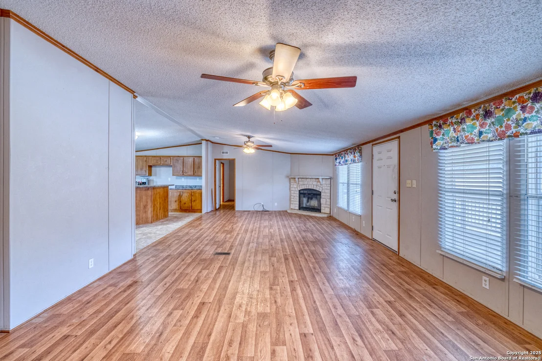 Photo of 632 Ledge Rock