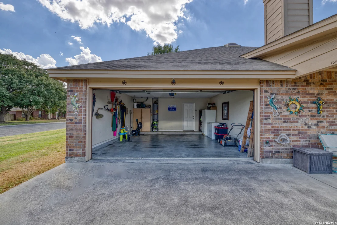 Photo of 1 CYPRESS CIR
