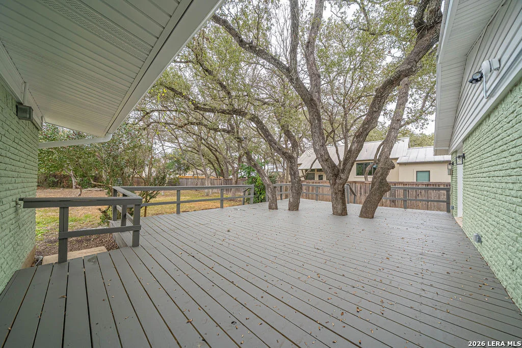 Photo of 355 Donella