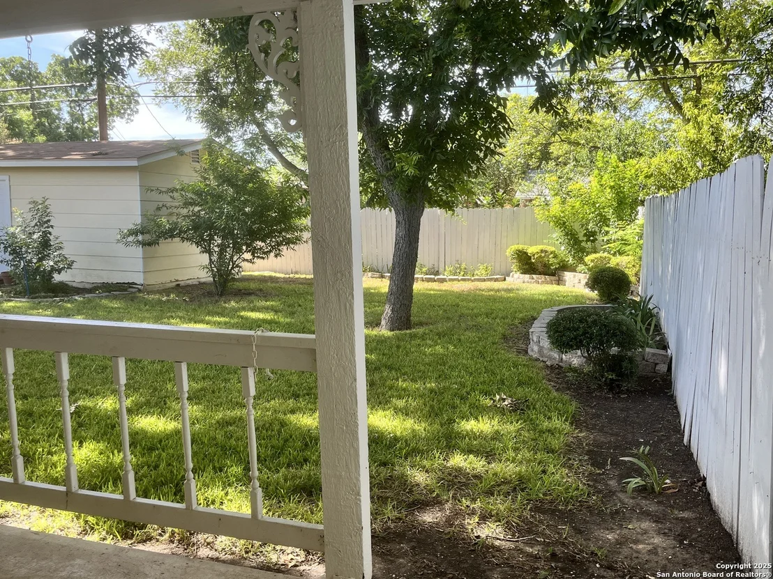 Photo of 322 Anton