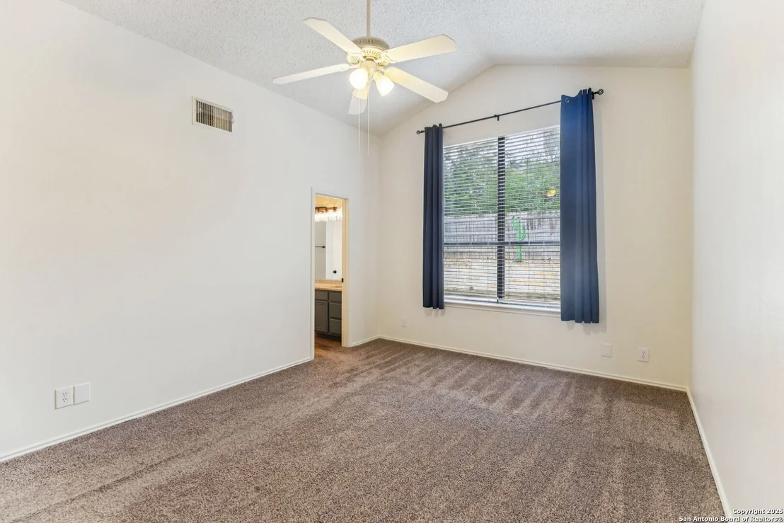 Photo of 7009 Jefferson Ridge