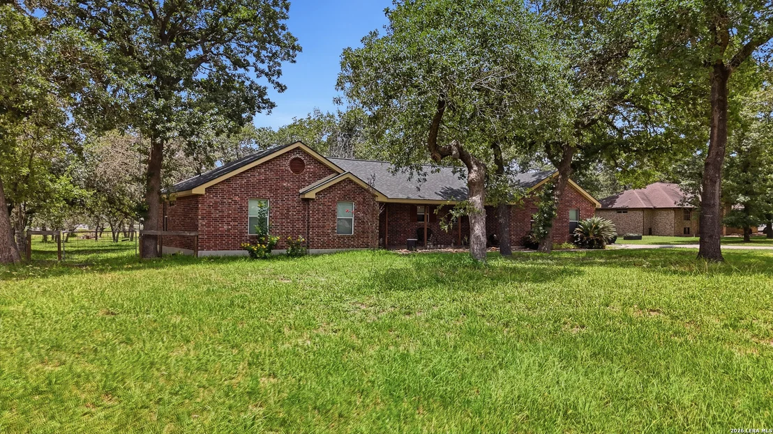 Photo of 521 JACOBS LN