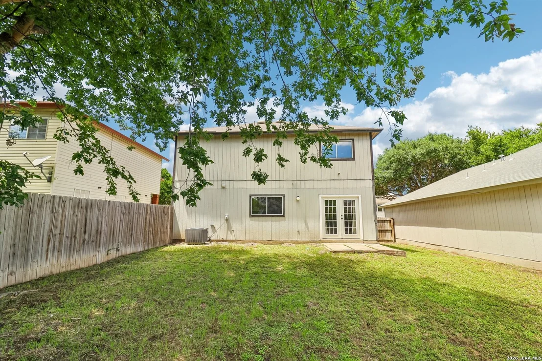 Photo of 10132 SUNSET PL