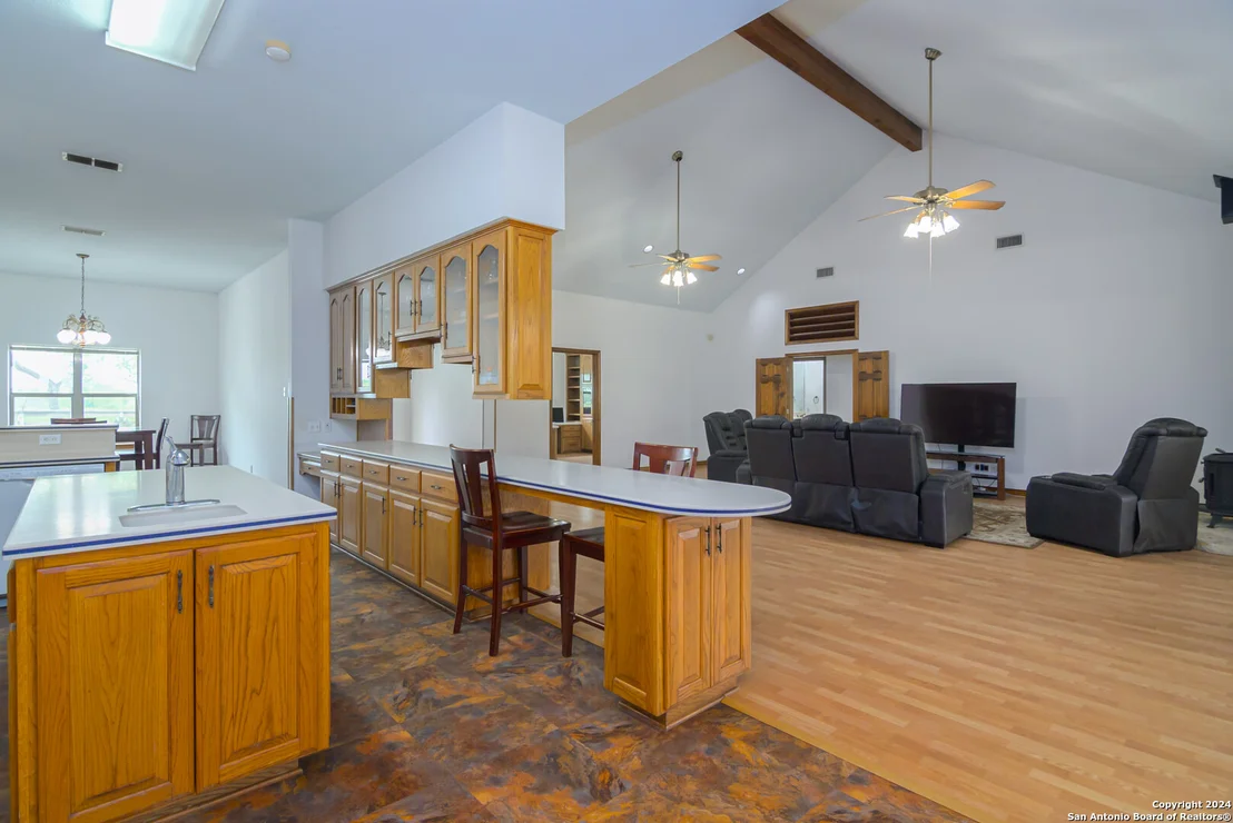 Photo of 575 Eden Rd