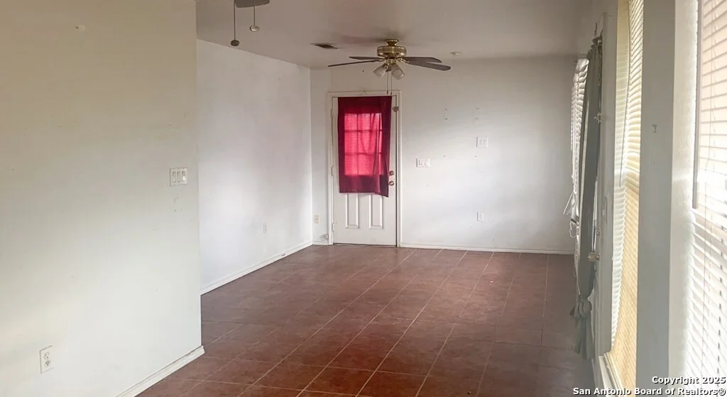 Photo of 523 N Nueces