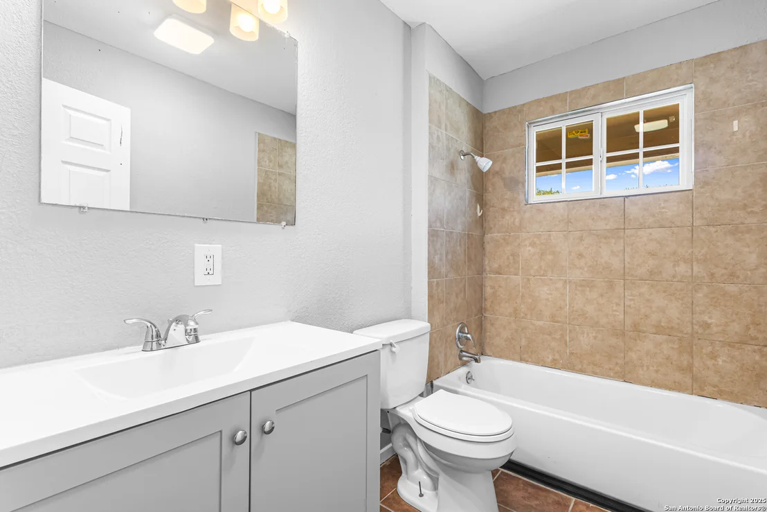 Photo of 6826 Westward