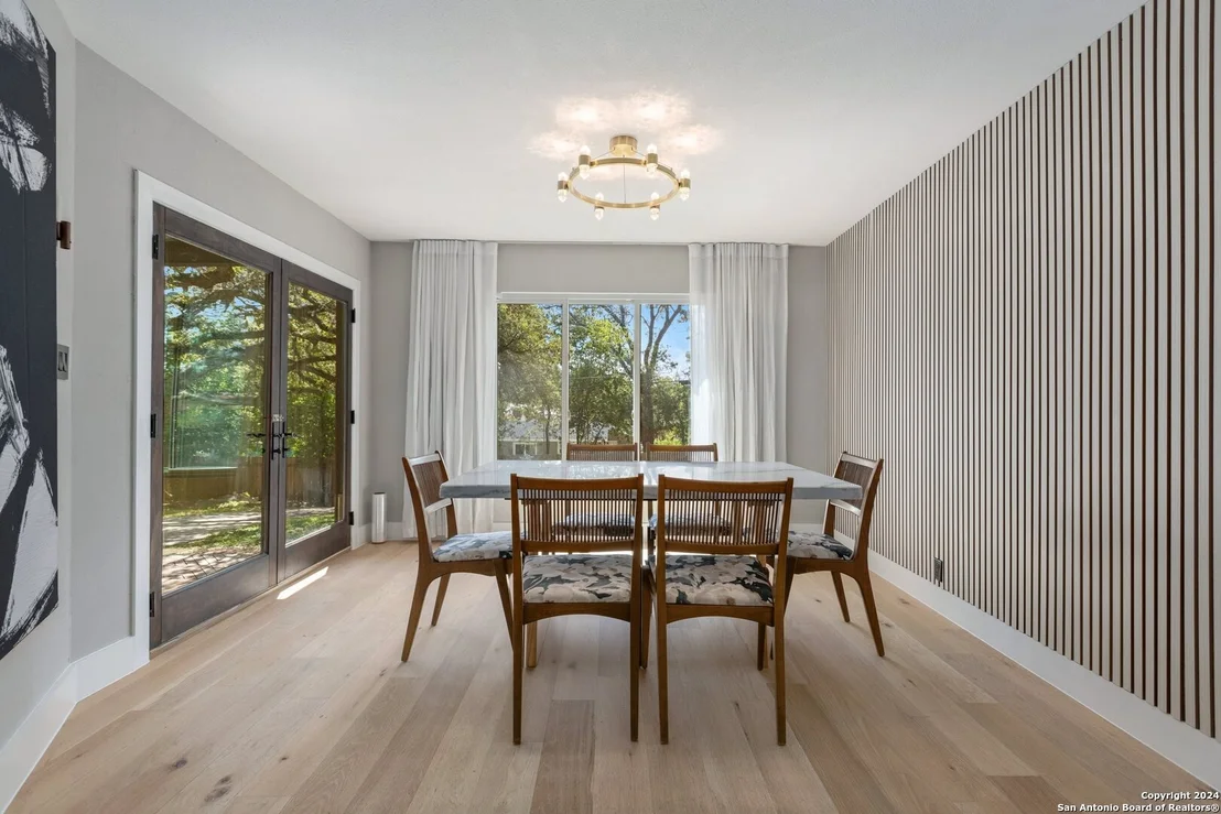 Photo of 1102 Mount Eden Dr