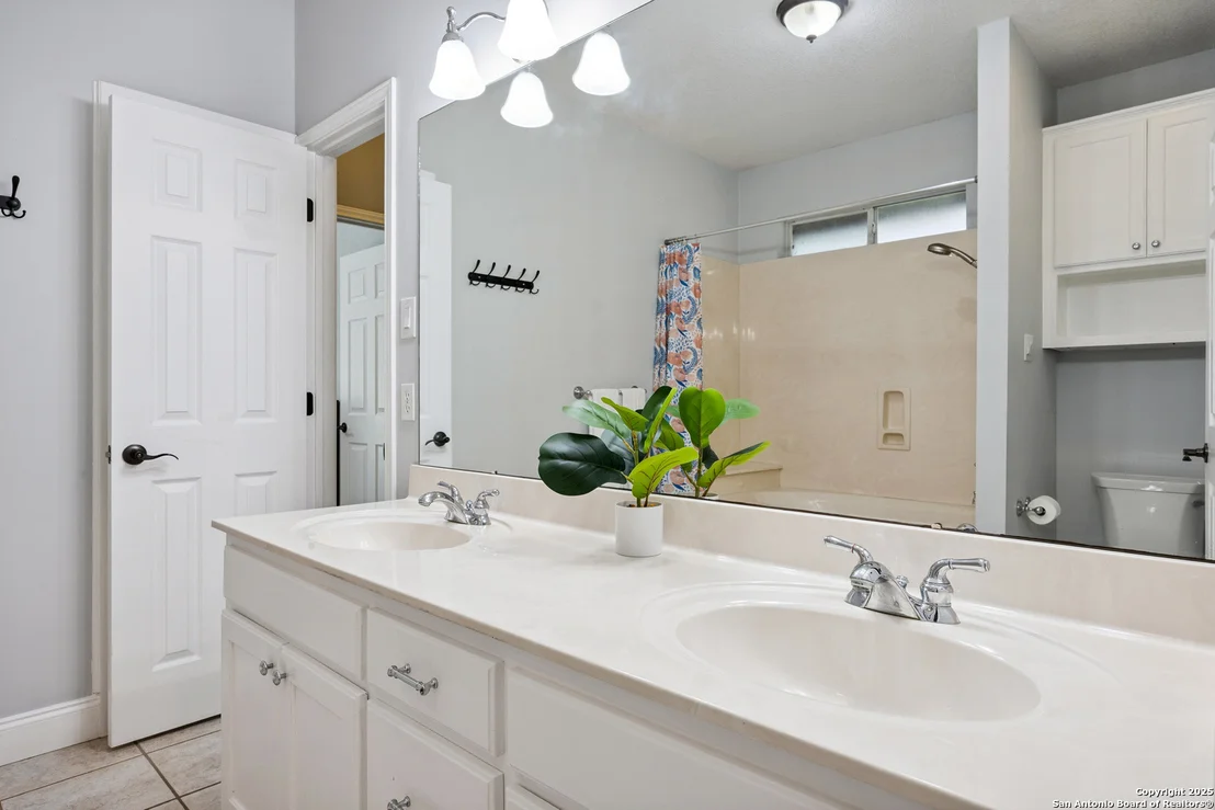 Photo of 2273 Normandy Grace