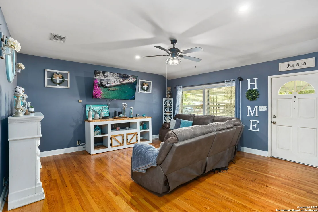 Photo of 510 Sunset Dr.