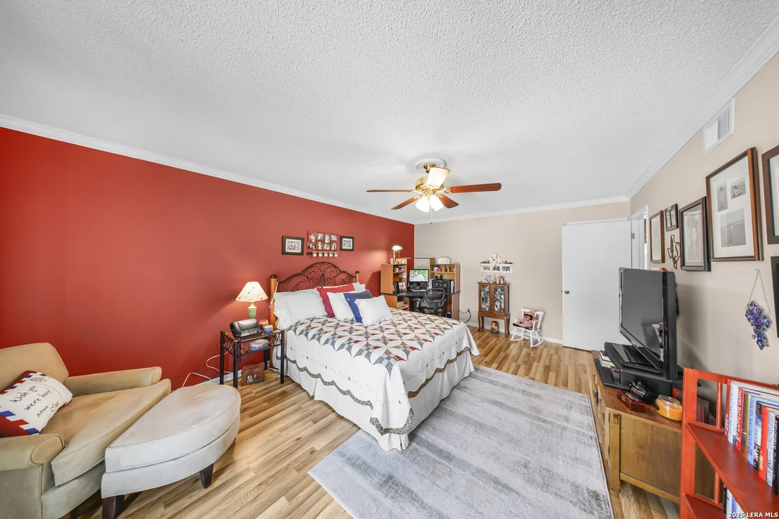 Photo of Unit 49G at 8915 Datapoint Dr.