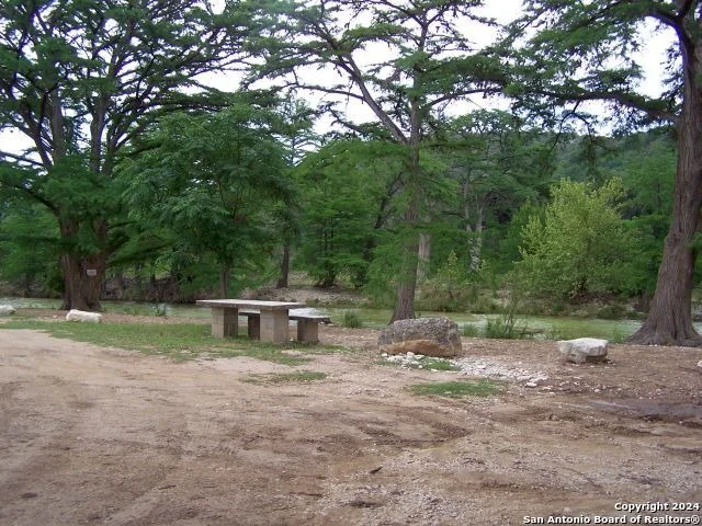 Photo of 31 LAUREL LN