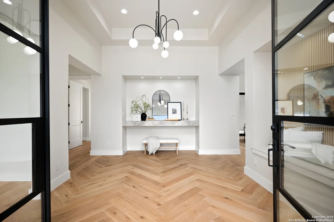 Photo of 9539 Lenox Hill