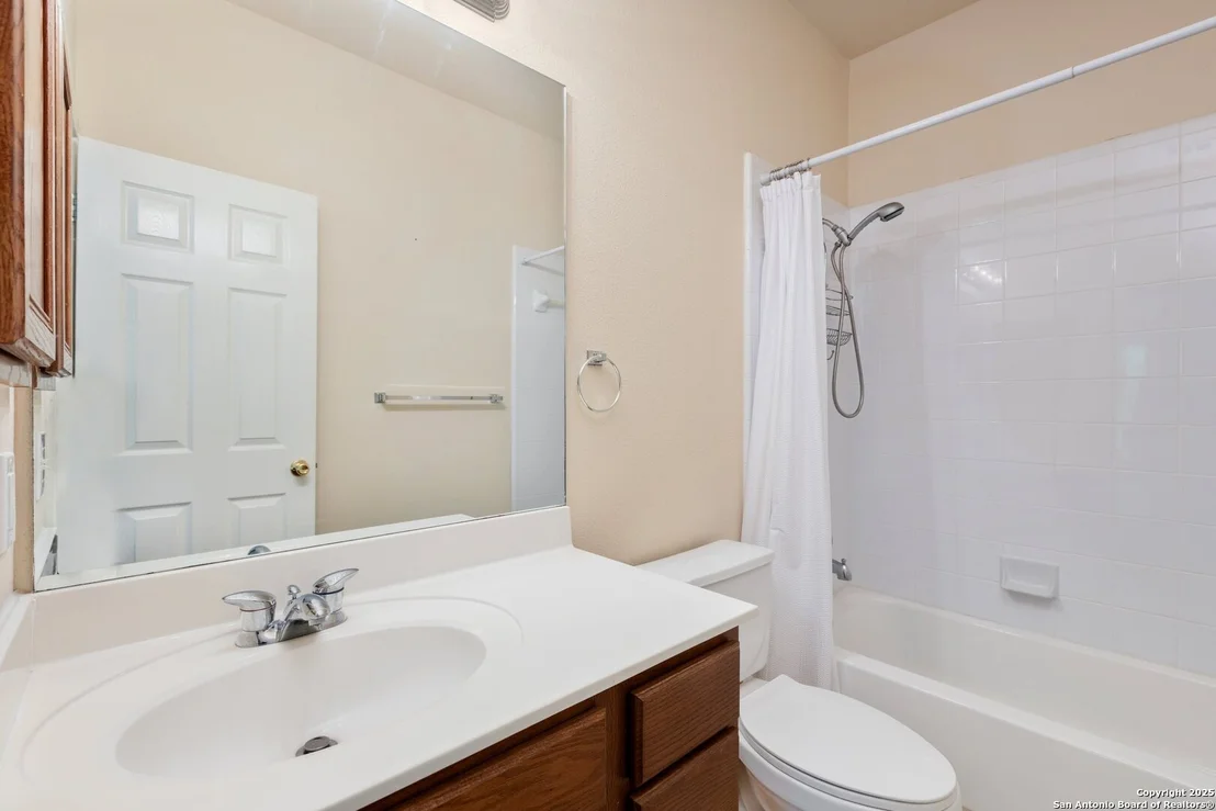 Photo of 14204 Auberry