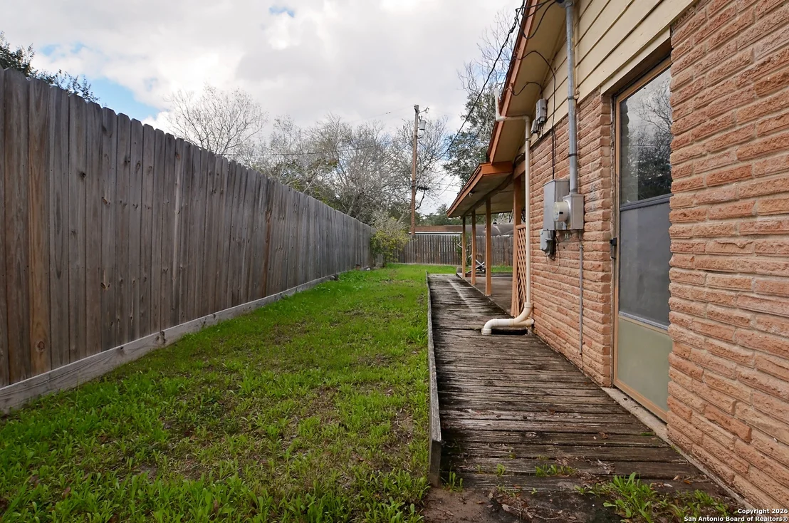 Photo of 1407 Mockingbird Lane