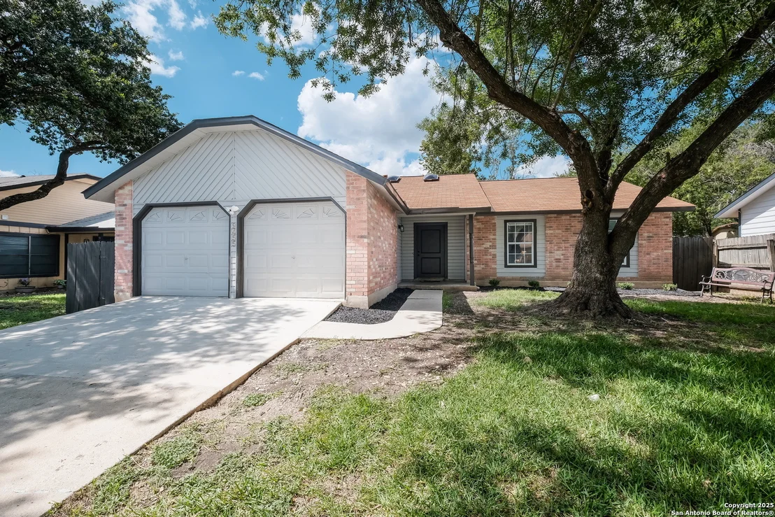 Photo of 9455 Greens Pt