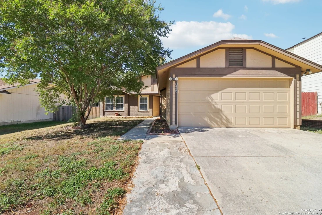 Photo of 325 Cypress Fox Drive