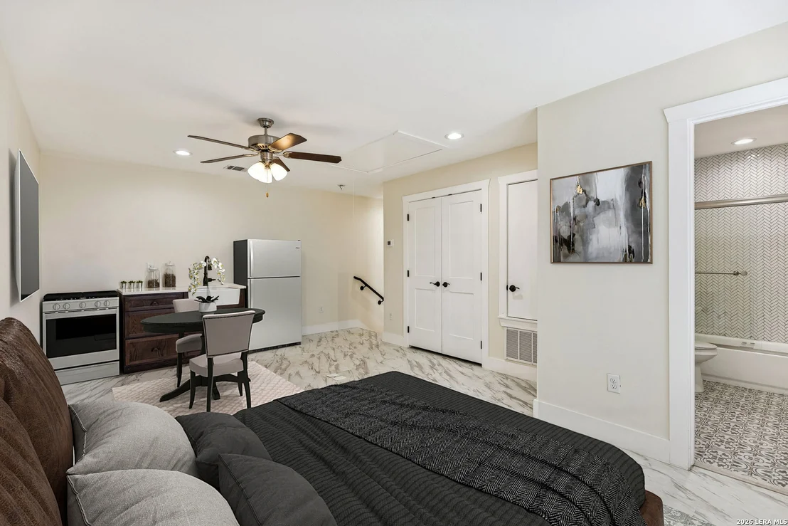 Photo of 303 Pendleton Ave