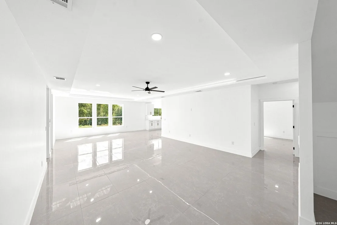 Photo of 7166 Newman Blvd