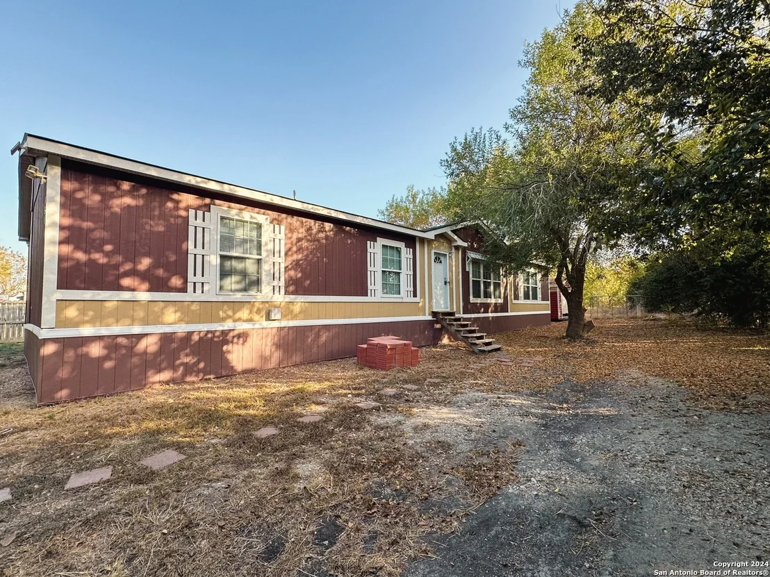 Photo of 151 LONGBRANCH DR