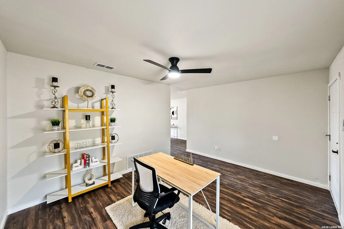 Photo of 3131 Whitewing