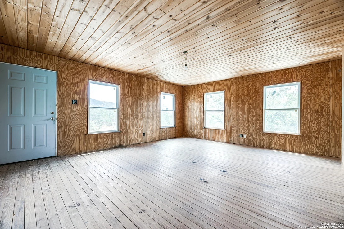 Photo of 2844 Hidden Valley Rd