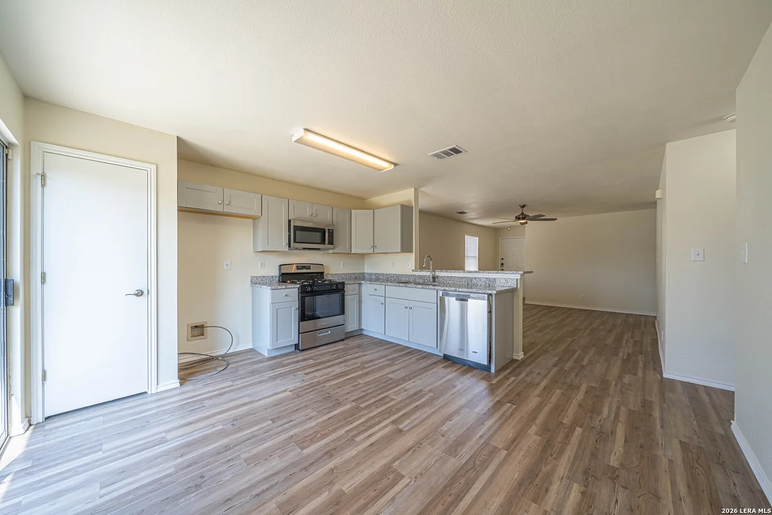 Photo of 8414 Whitebrush
