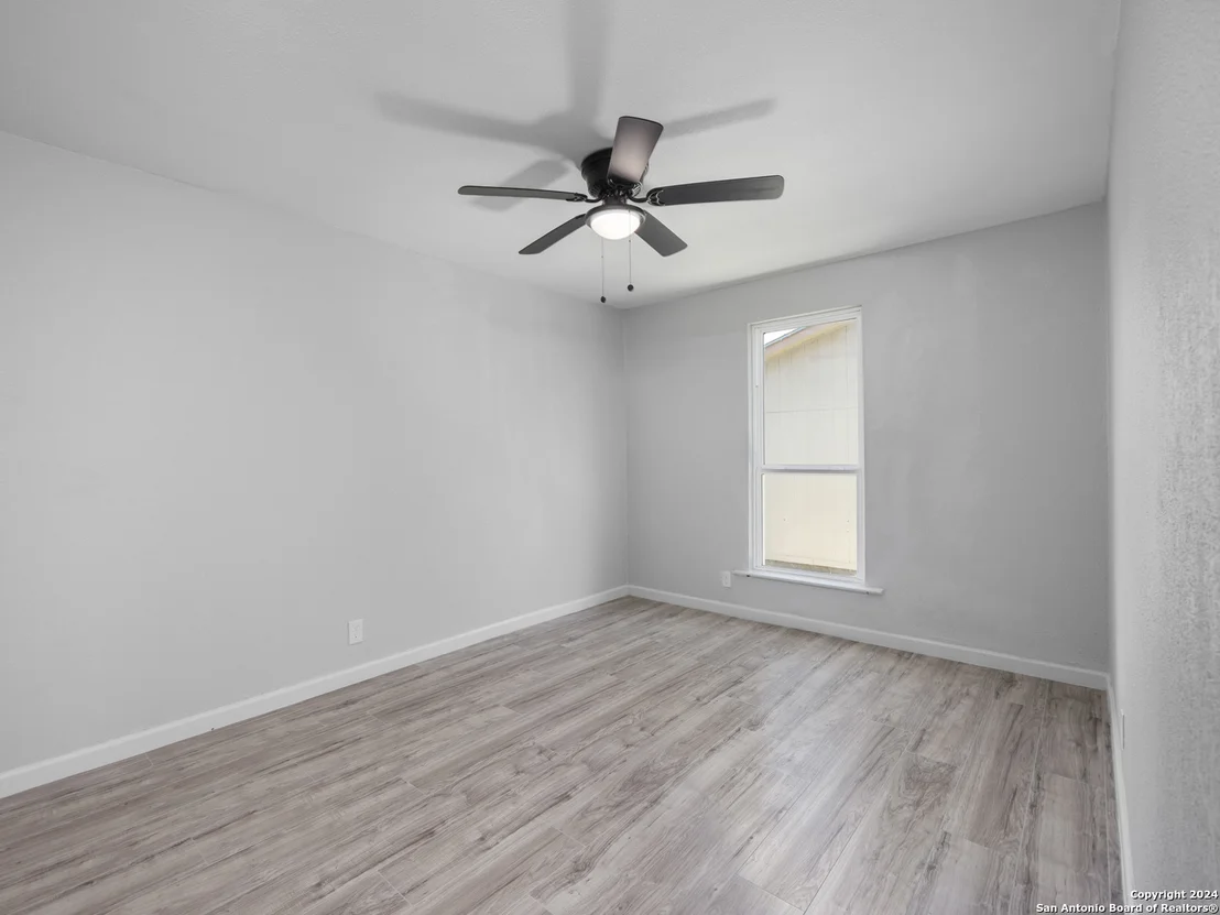 Photo of 7707 clear ridge