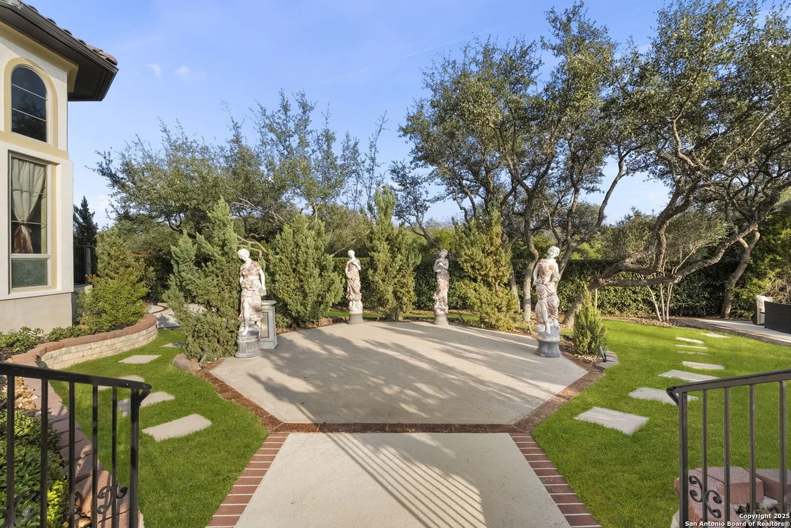 Photo of 1418 Greystone