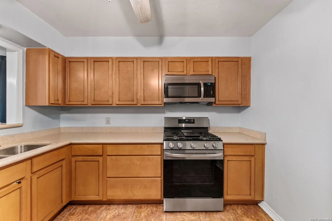 Photo of 359 Pilgrim Dr
