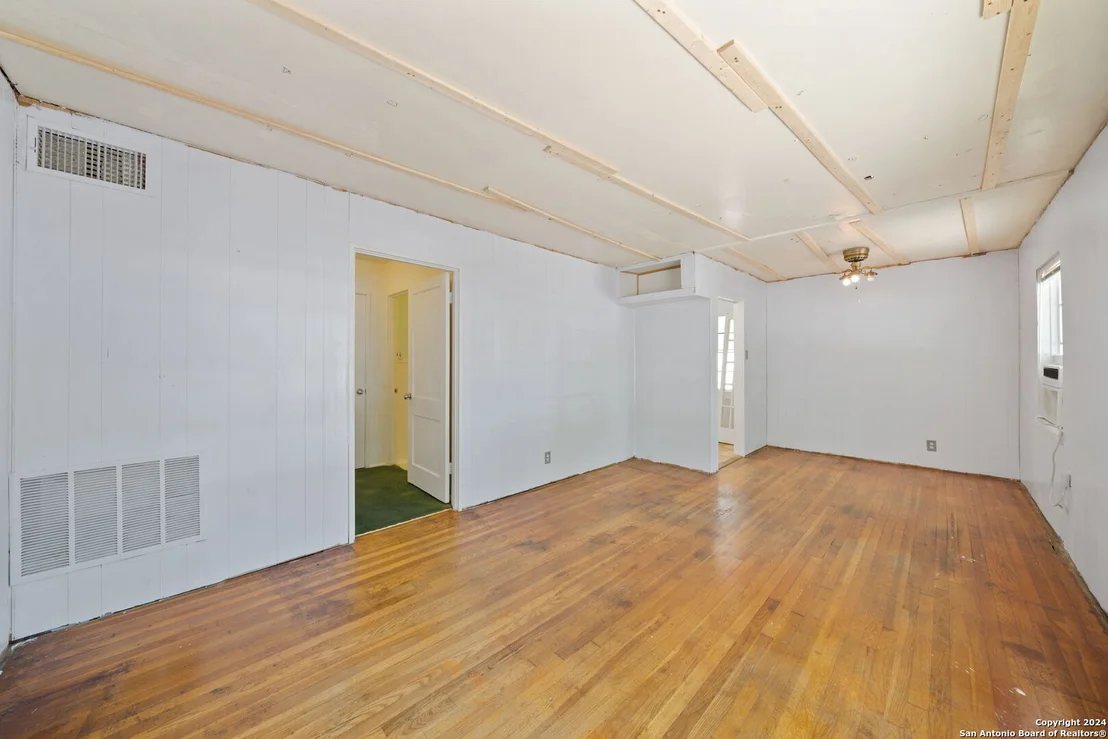 Photo of 434 Sumner Dr