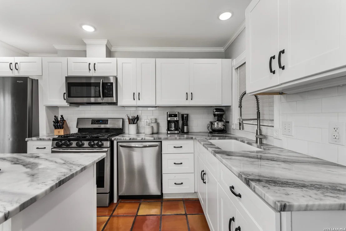 Photo of 318 BREES BLVD