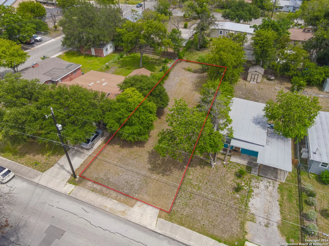 Photo of 210 CONCORD PL