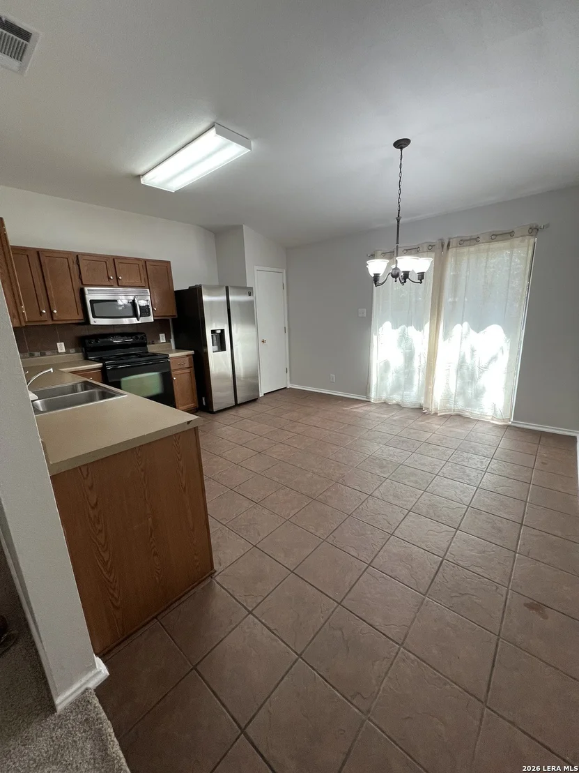 Photo of 15822 MANES GRV