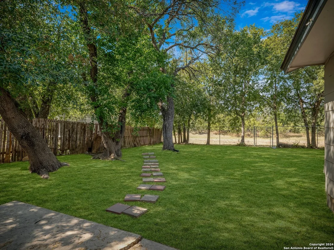 Photo of 3419 HIGHTREE DR