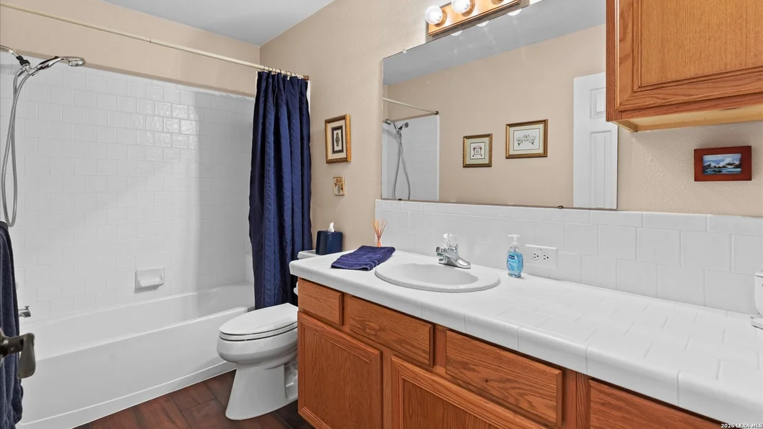 Photo of 8010 Devonshire