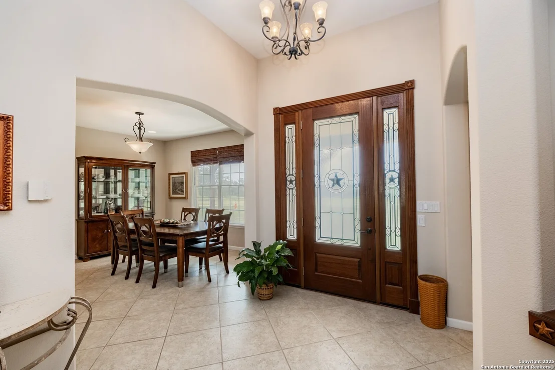 Photo of 233 N Fork