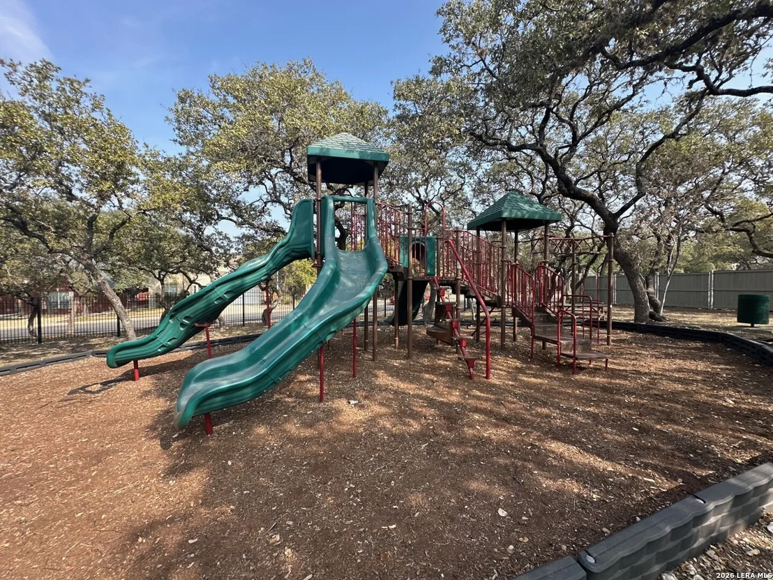 Photo of 9510 Sequoia Cv