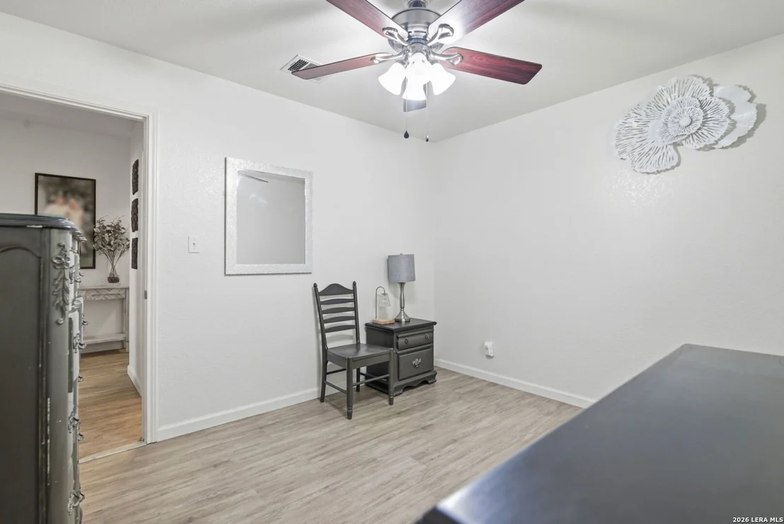 Photo of 516 THOREAU TRL