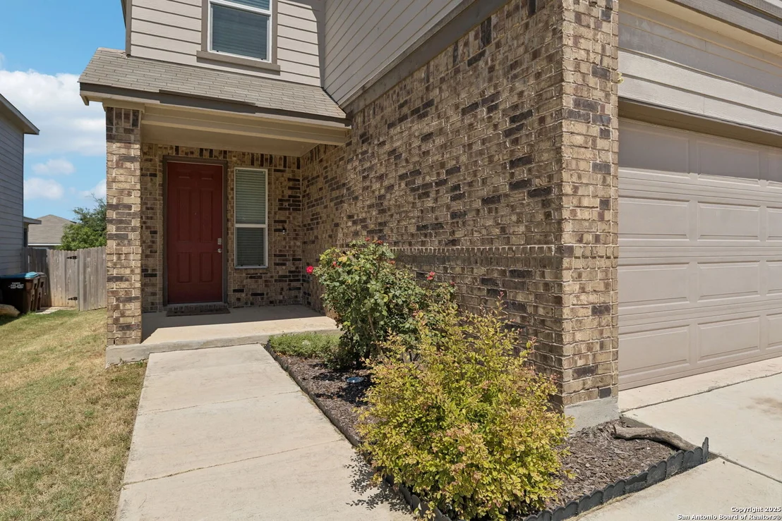 Photo of 8277 Assumption