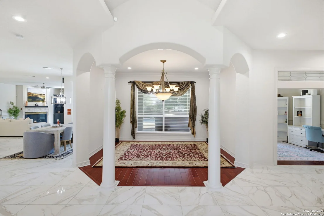 Photo of 9610 Trophy Oaks